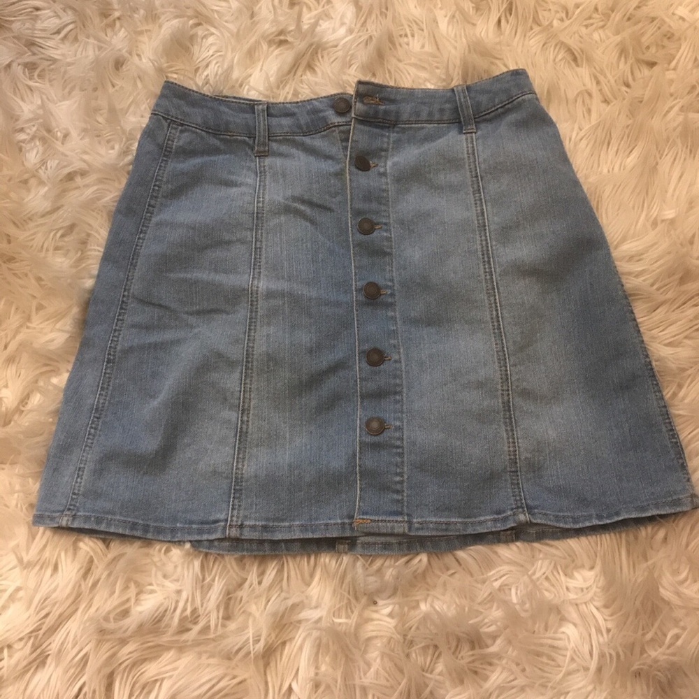 unworn blue denim skirt!